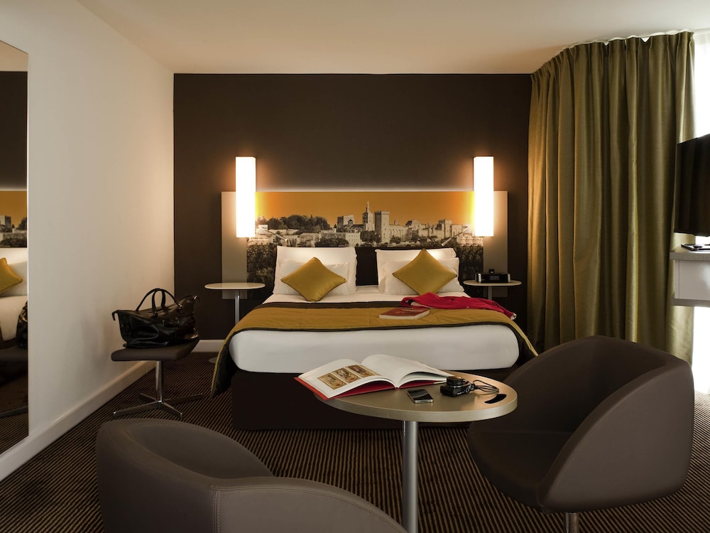Mercure Avignon Centre Palais des Papes Hotel 34/70