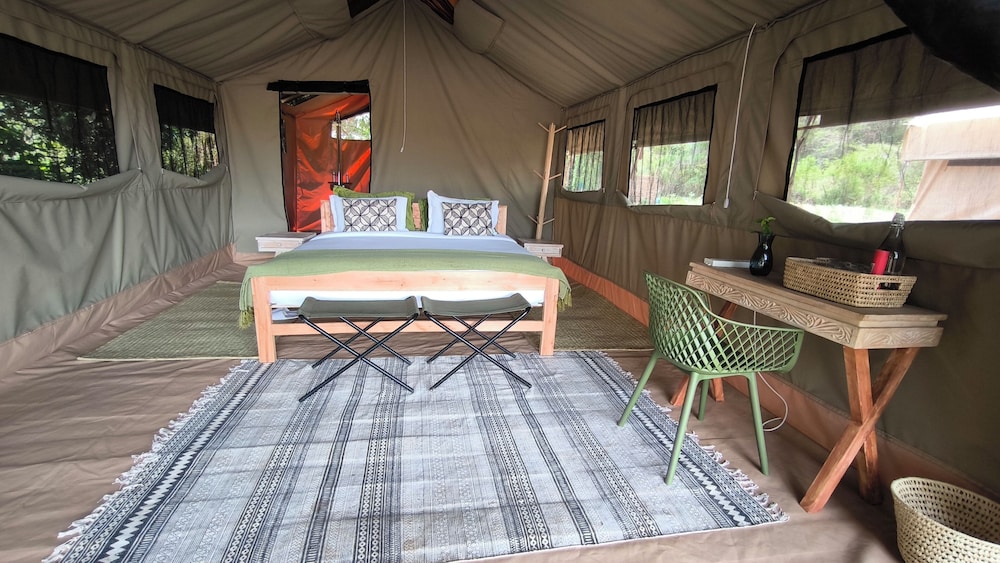 Julia's River Camp 10/50