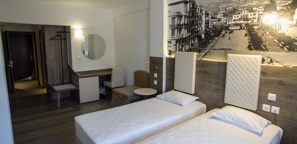 Metropolitan Hotel Thessaloniki 24/70