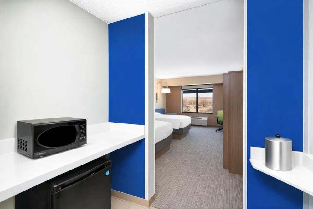 غرفة قياسية بسريرين كوين بإطلالة على الجبل، Holiday Inn Express Hotel Suites St George North 4/4