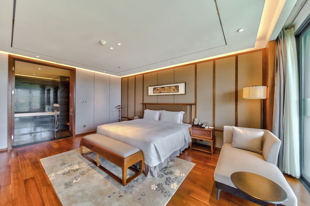 Grand Skylight International Pingshan 14/34