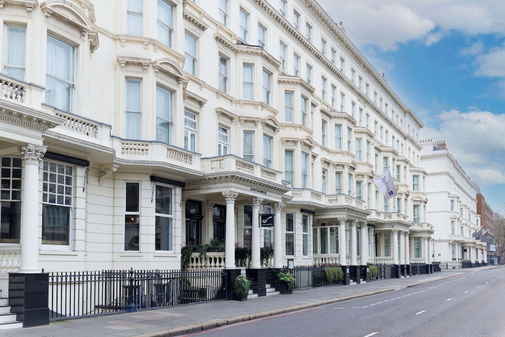 Radisson Blu Hotel London South Kensington 72/76