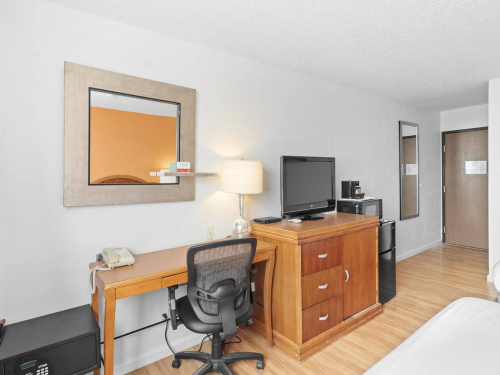 Econo Lodge Alliance 49/60