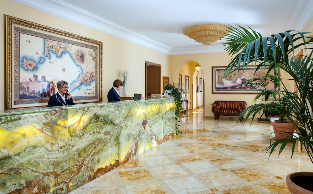 Grand Hotel Due Golfi 12/45
