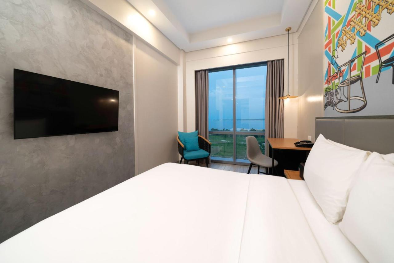 MCollection - Mactan Island Stay Near Beach and Airport 20/51