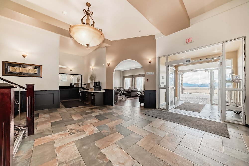 Grande Cache Inn and Suites 4/46