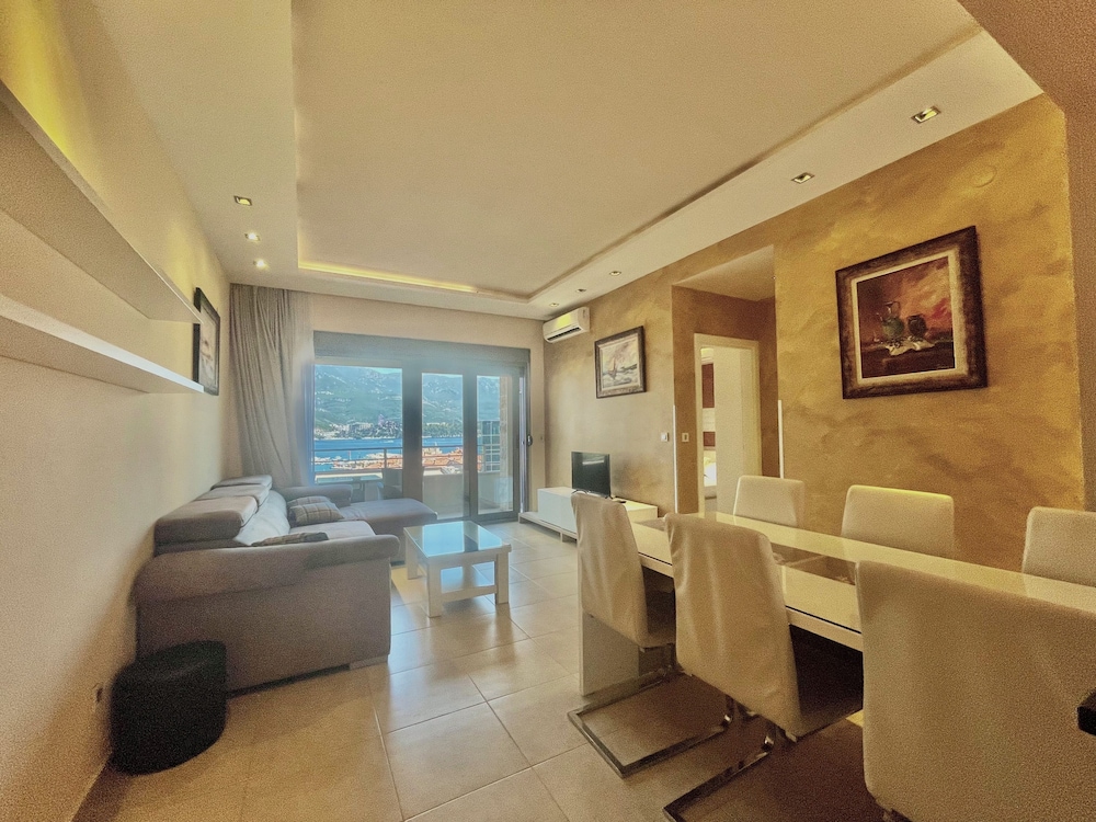 HOTEL BUTUA RESIDENCE 89/100