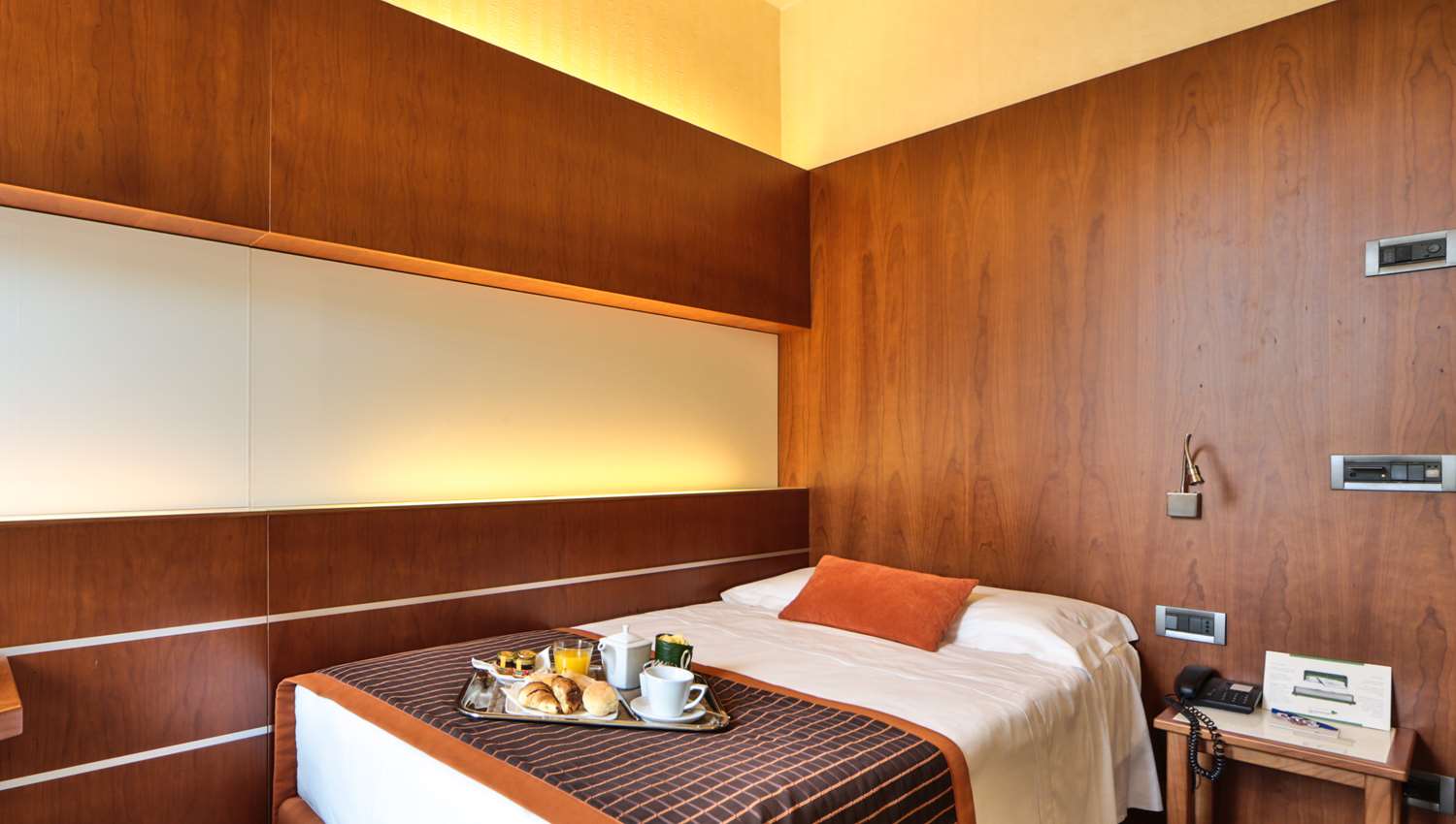 Best Western Hotel Madison 15/30