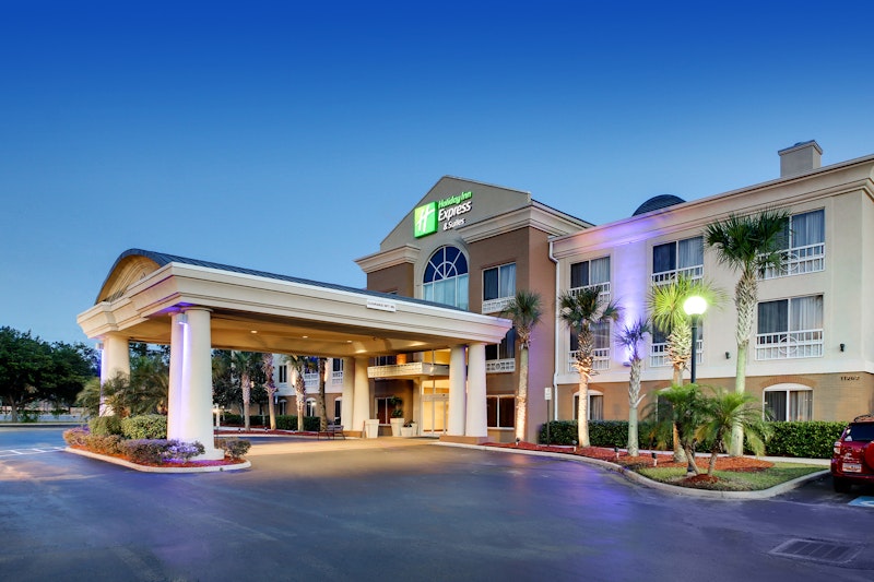 Holiday Inn Express Suites Jacksonville South I 295 4/73