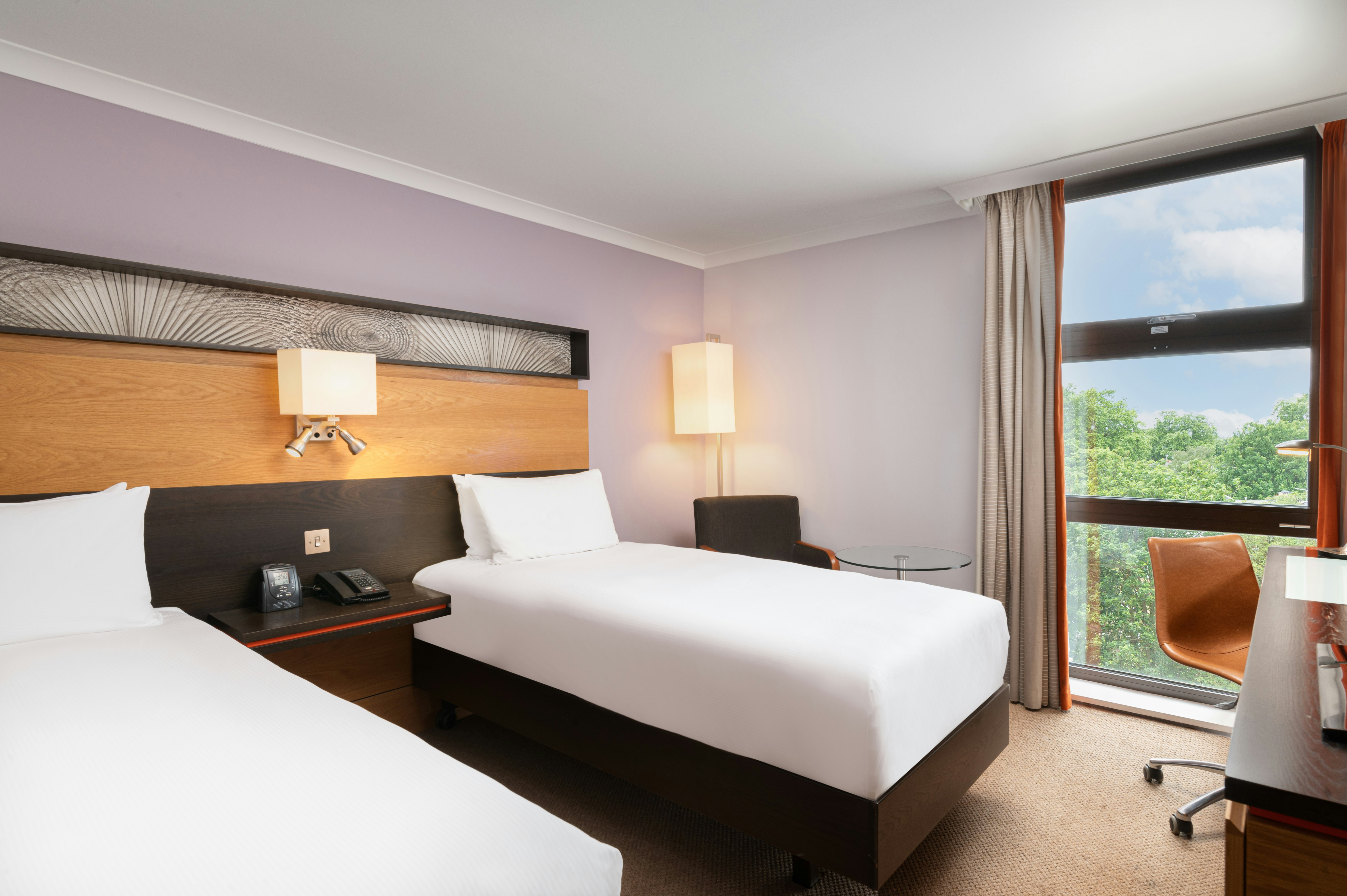 GUEST ROOM, TWIN BEDS