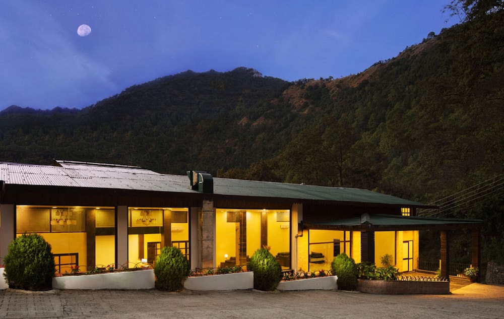 Sterling Nainital 3/47