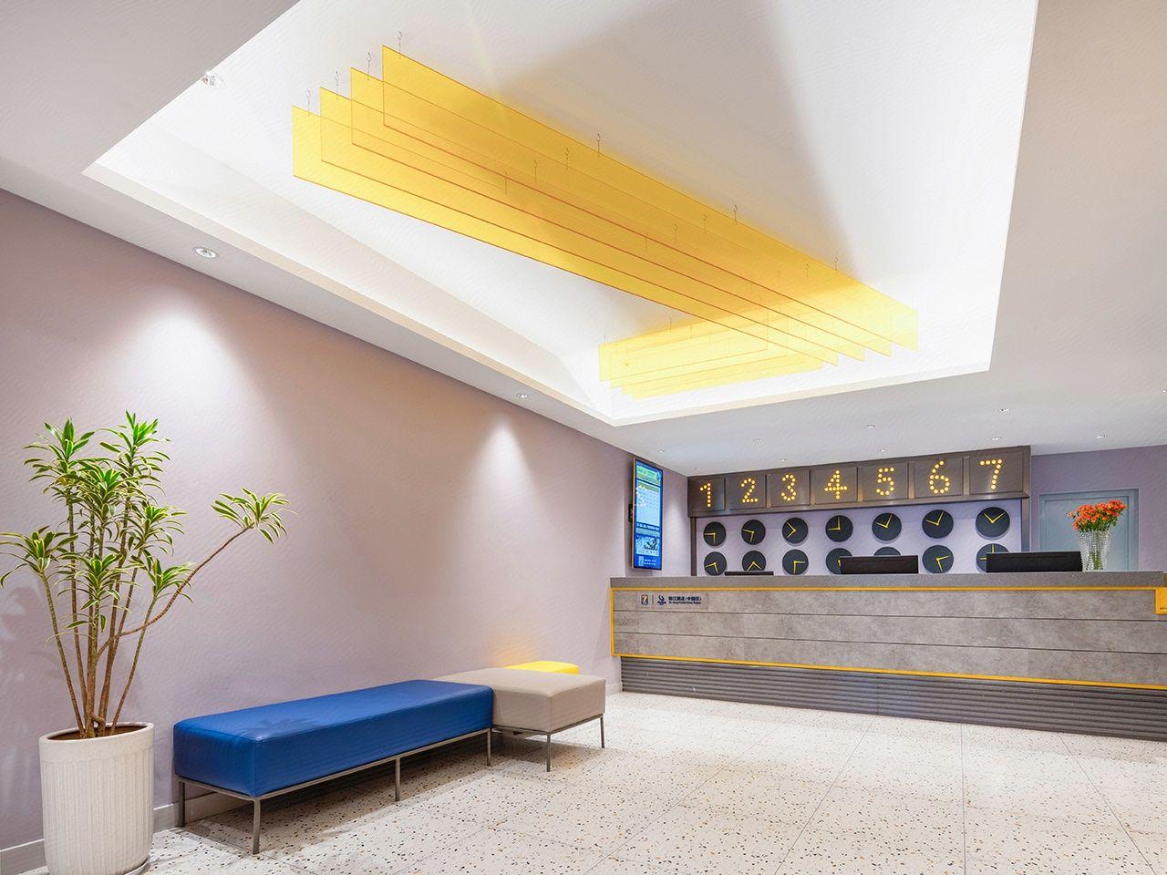 7 Days Inn Wuhan Dingziqiao Zhongnan Road Metro Station 16/43