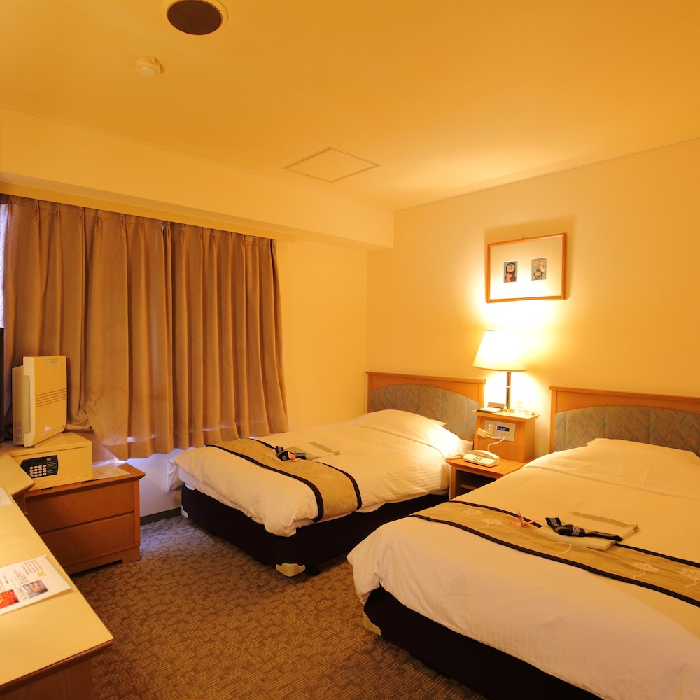 Harbor Plaza Hotel 11/49