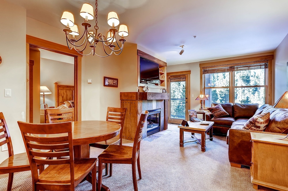 Springs 2 Bed 3 Bath Murphy 41/50