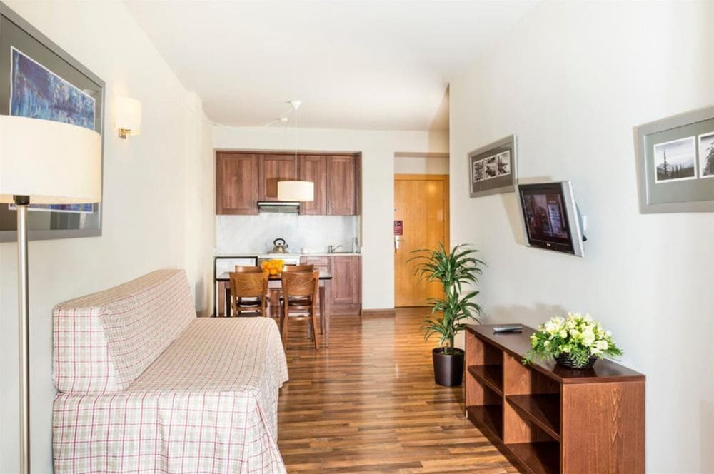 Guitart La Molina Aparthotel Spa 18/50