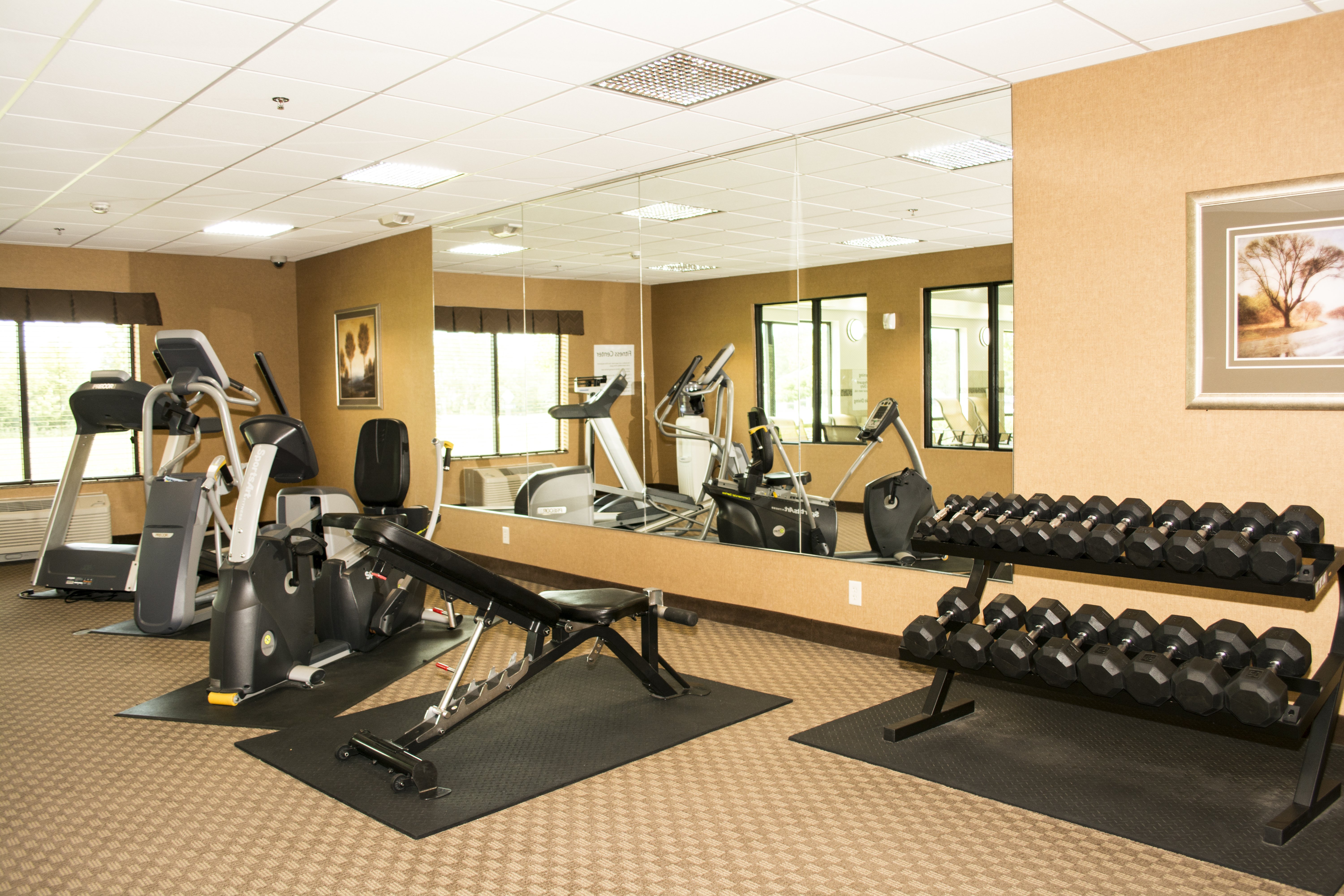Holiday Inn Express Hotel And Suites Mason City 45/76