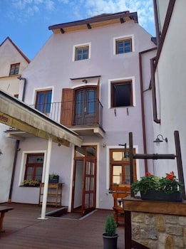 Hotel-Restaurant Svamberský Dum 9/83
