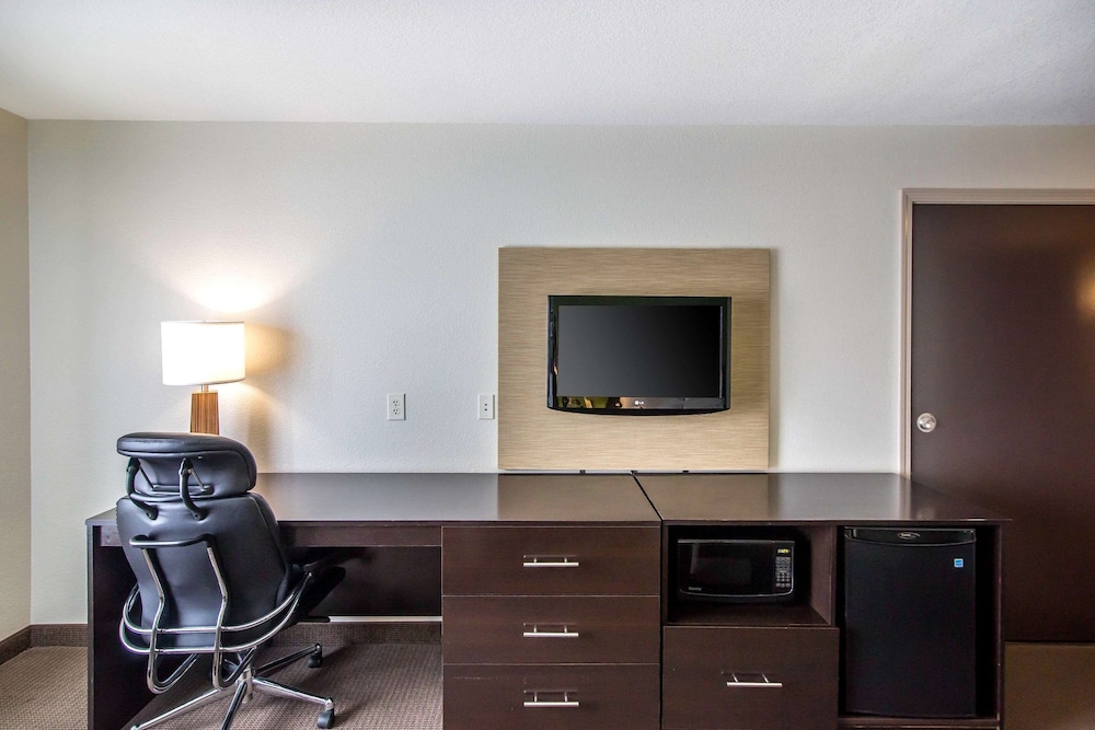 Sleep Inn & Suites Haysville - Wichita South 50/58