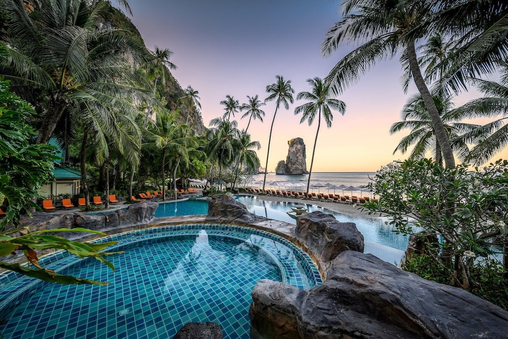 Centara Grand Beach Resort & Villas Krabi 74/79