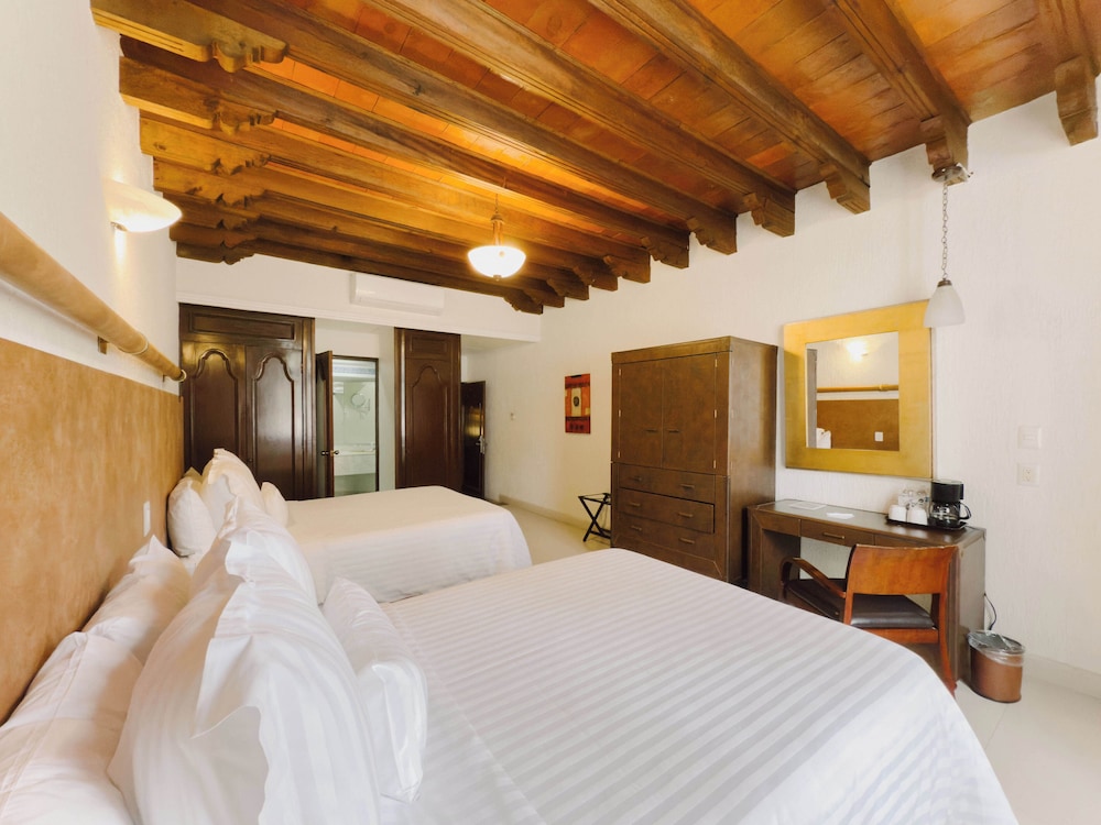 HOTEL HACIENDA LA VENTA 16/50
