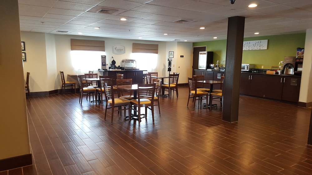 Sleep Inn Henderson-Evansville South 32/41