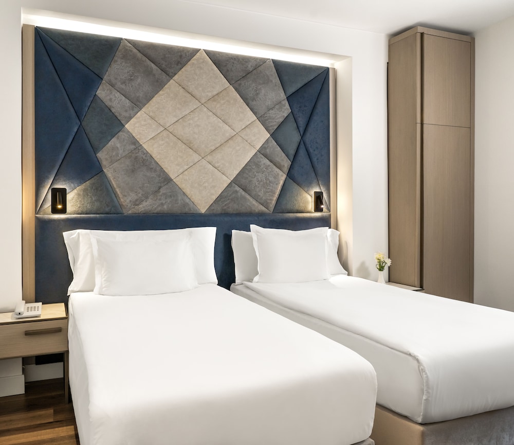 Adamar Hotel Special Category 18/66