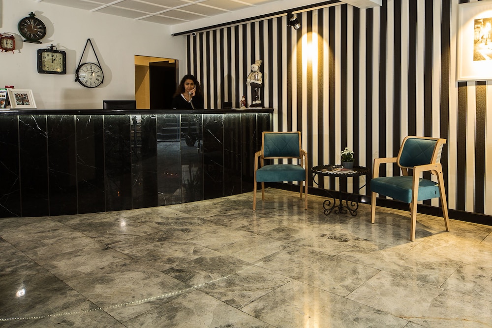 Semsan Hotel 8/66
