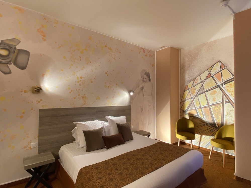 HOTEL DES AUGUSTINS 15/70
