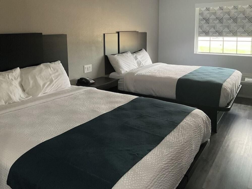 Studio6 Suites Brenham, TX 16/47