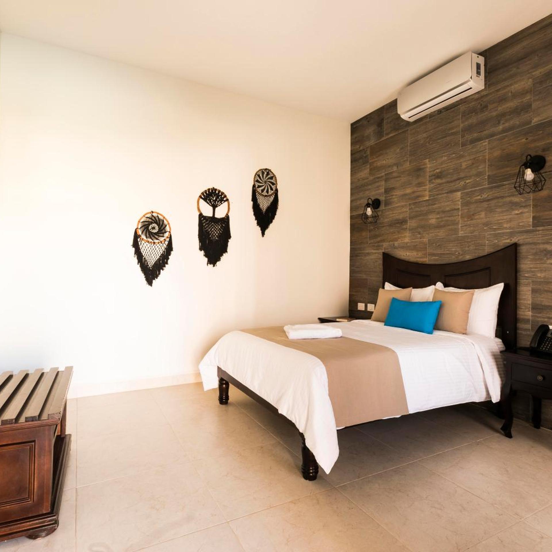 Hotel Los Frailes 30/59