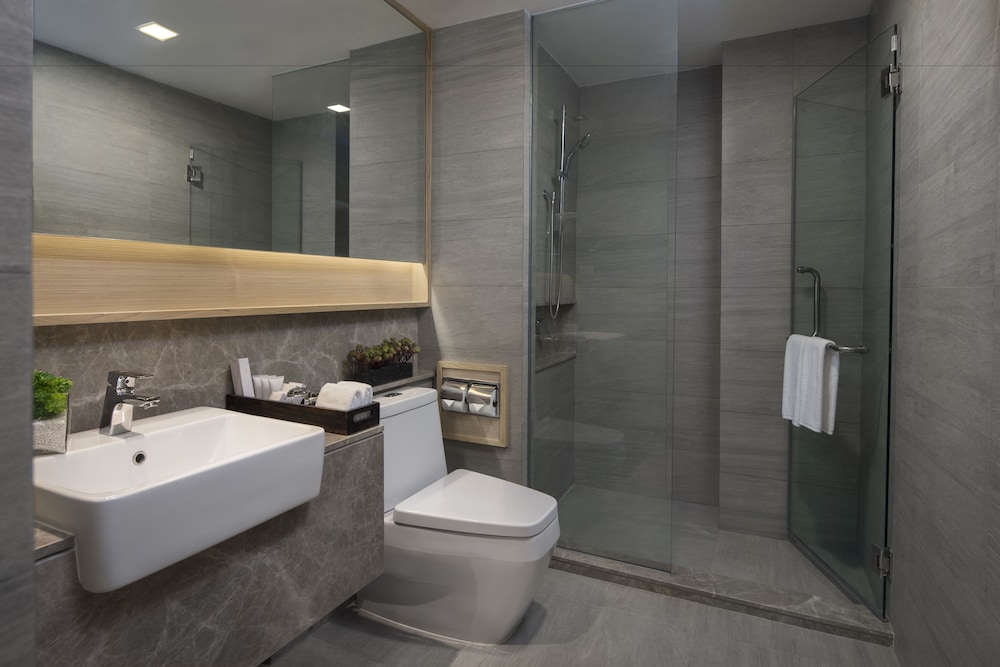 Solitaire Bangkok Sukhumvit 11 by Kingston Hotels 72/73