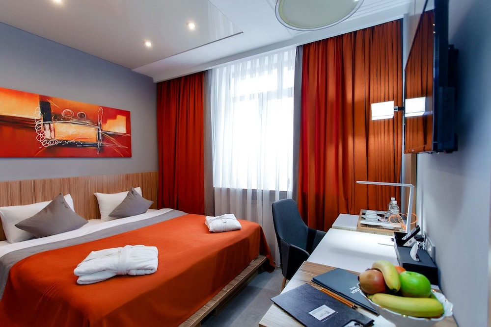 Mildom Premium Hotel 16/45