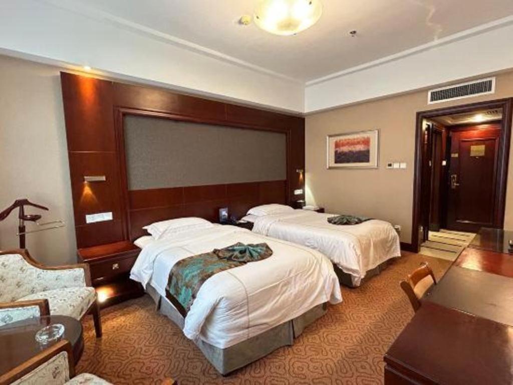 Yantai Golden Gulf Hotel 13/98