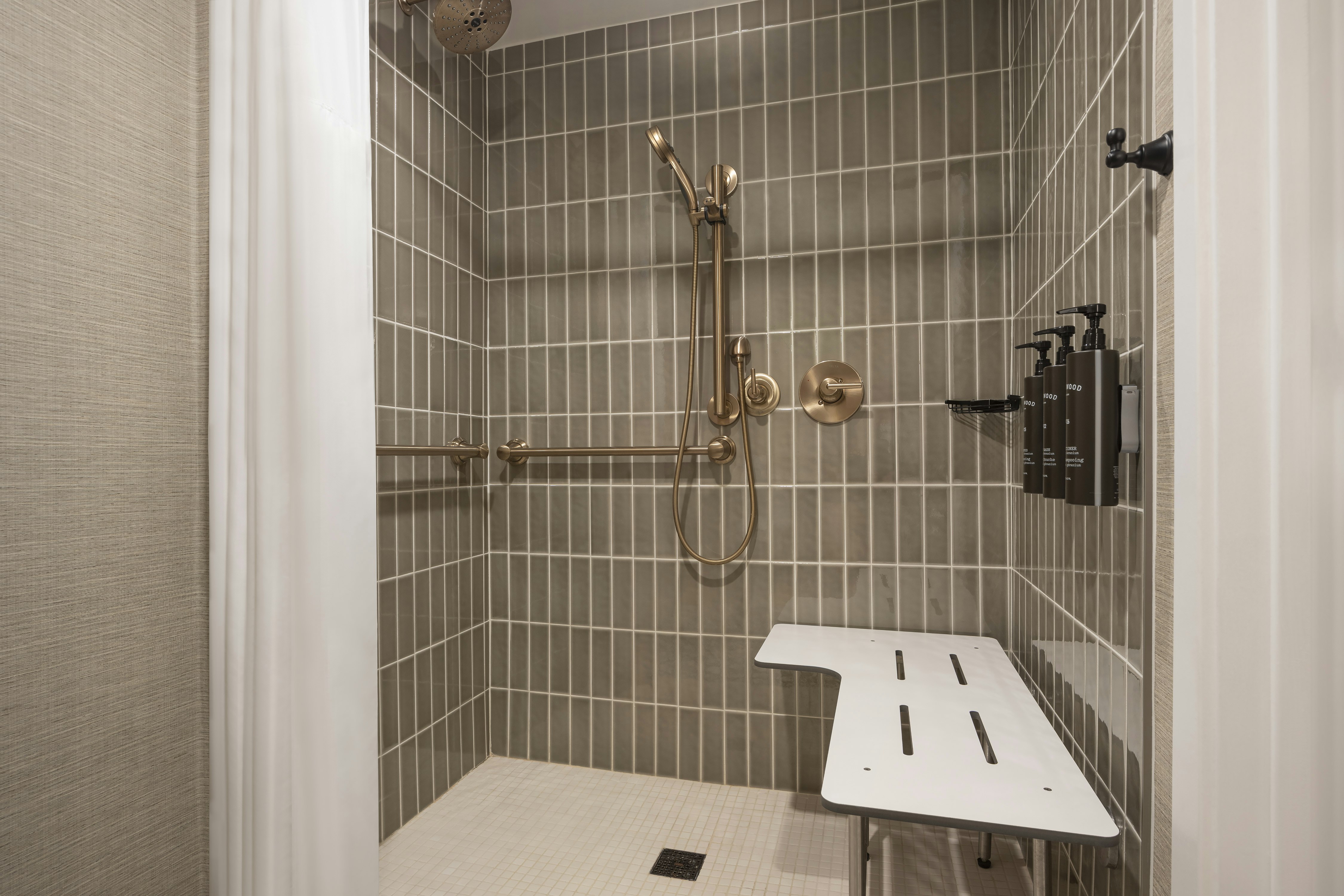 ROOM, 2 QUEEN BEDS, PATIO, ACCESSIBLE