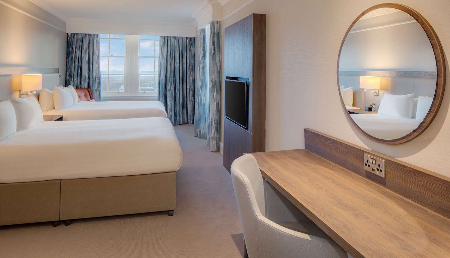 Hilton Edinburgh Carlton 11/26