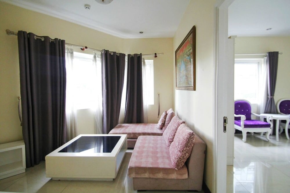 Queen Central Apartment-Hotel 9/26