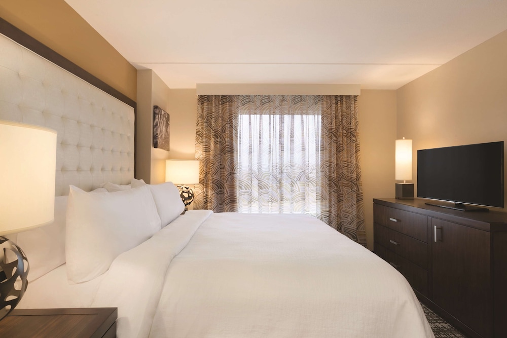 2 ROOMS, SUITE, KING BED, ACCESSIBLE