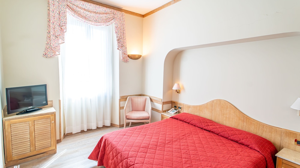 Hotel Bobby Executive 6/50