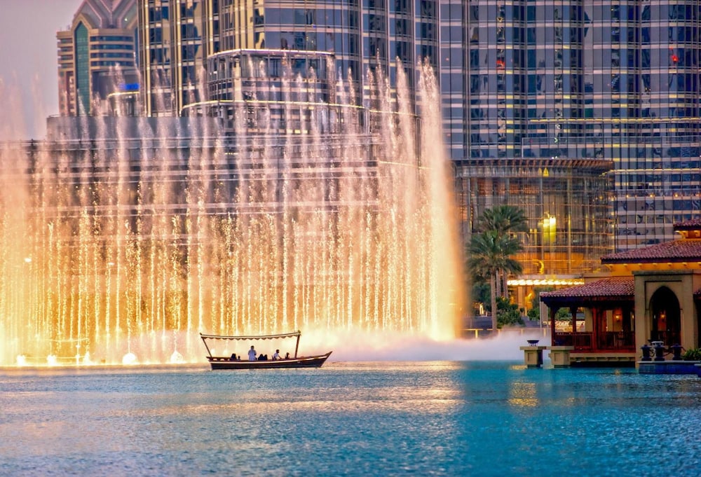 Rove City Walk 27/31