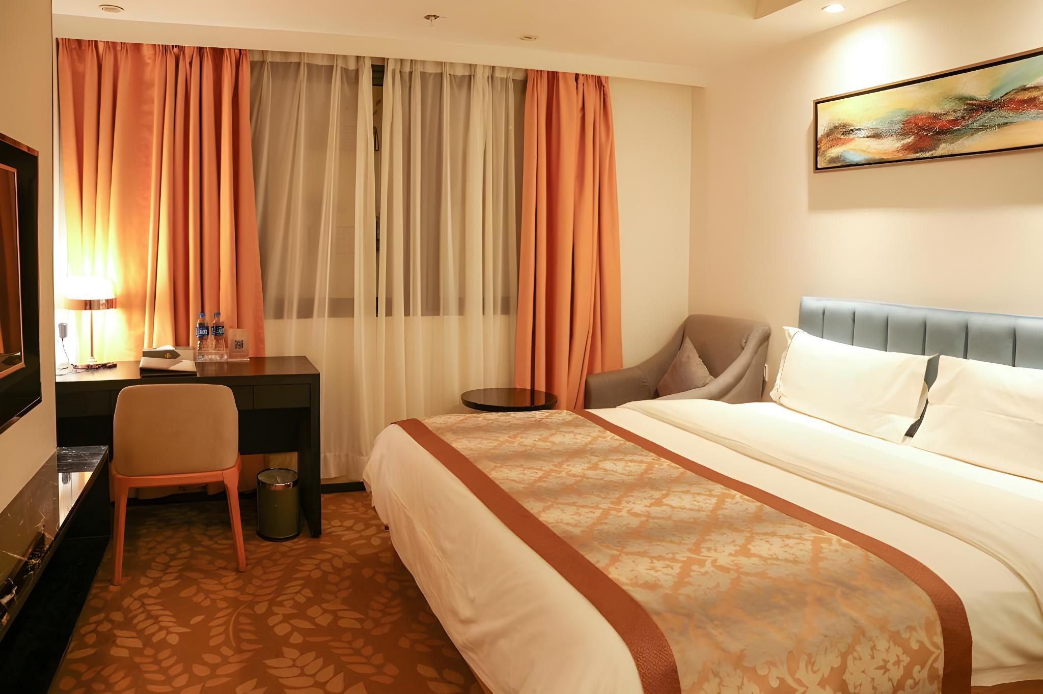 Business, Double Bed, No Window