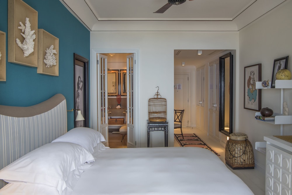 DELUXE, SEA VIEW