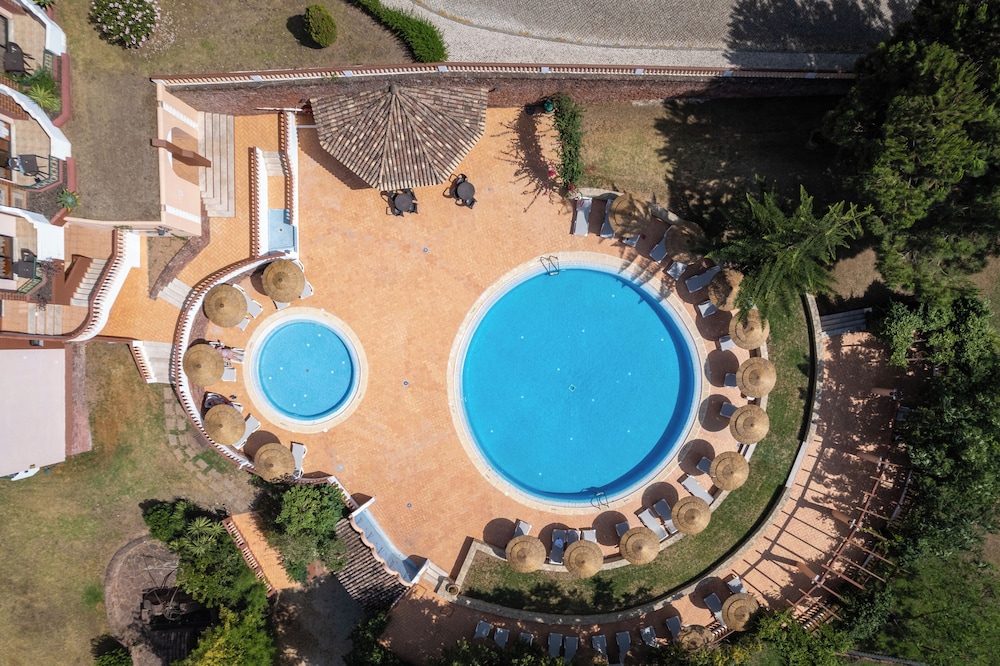 Colina Dos Mouros Hotel 57/60