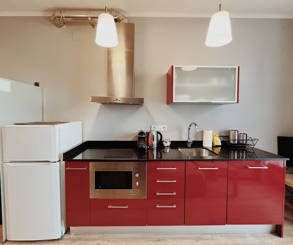 Fira Centric Apartments 13/72