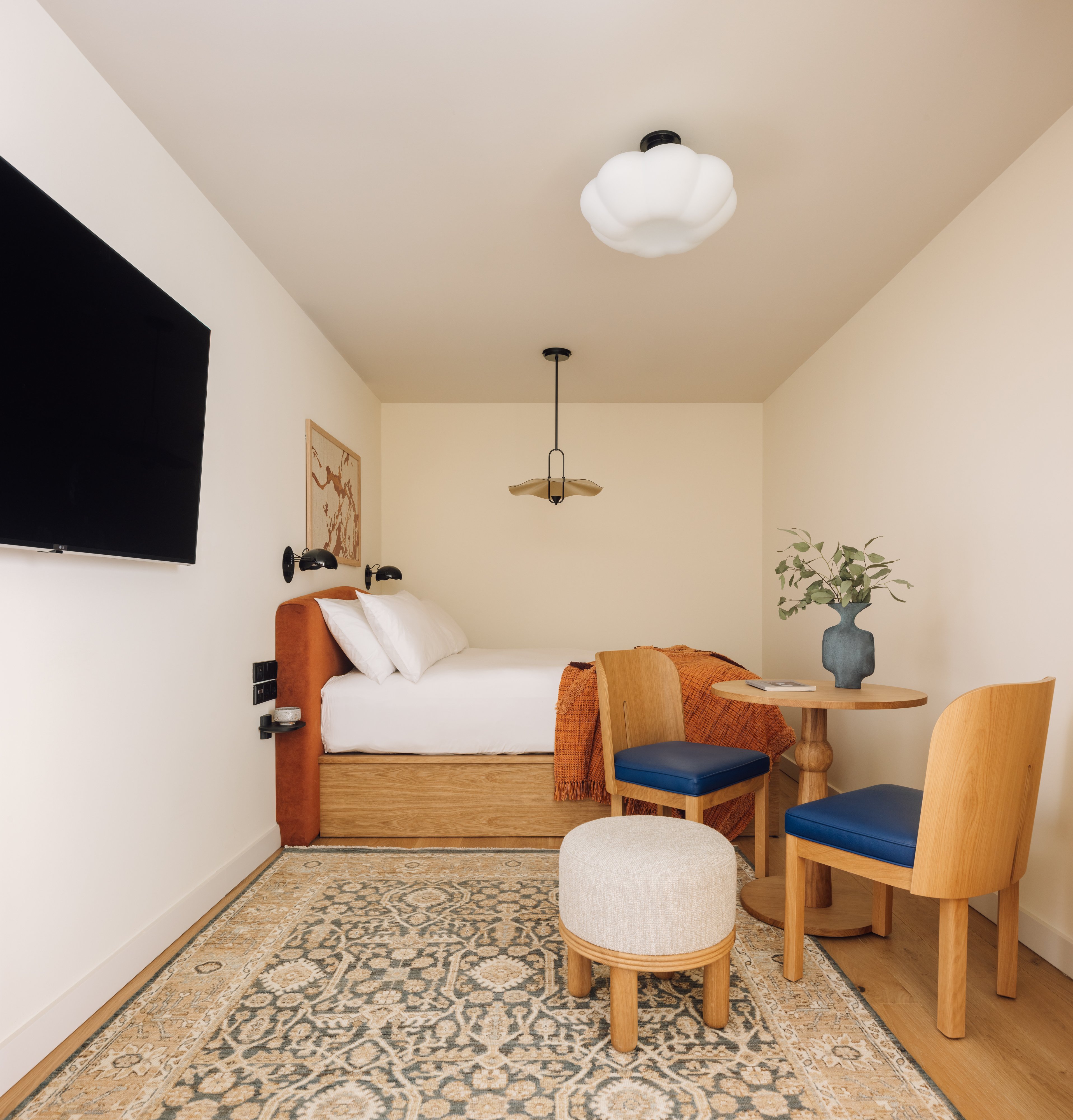 LOCKE, STUDIO, ACCESSIBLE