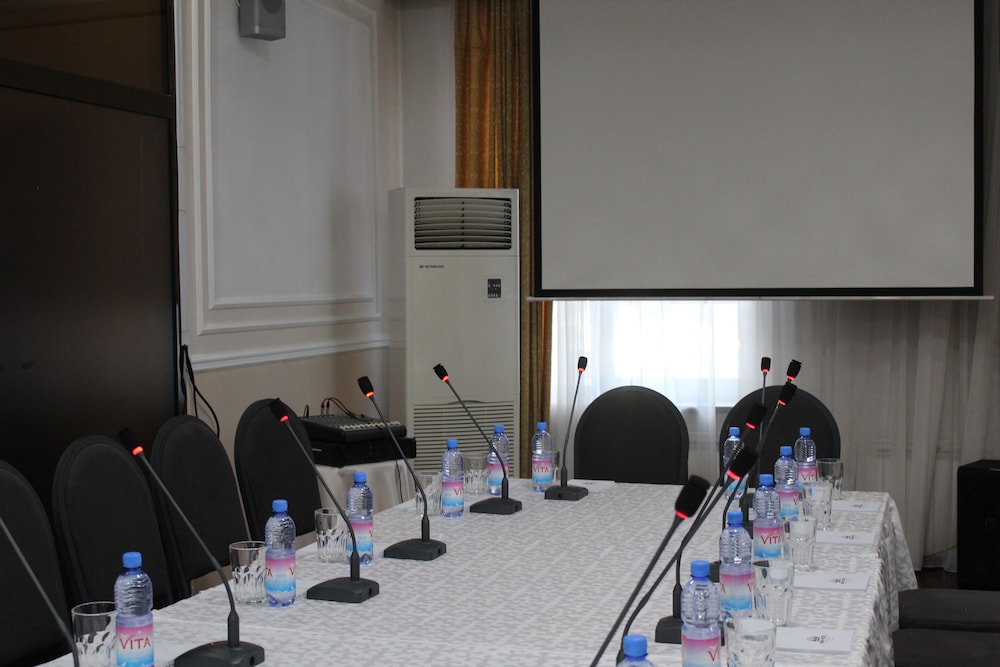 King Hotel Astana 23/49