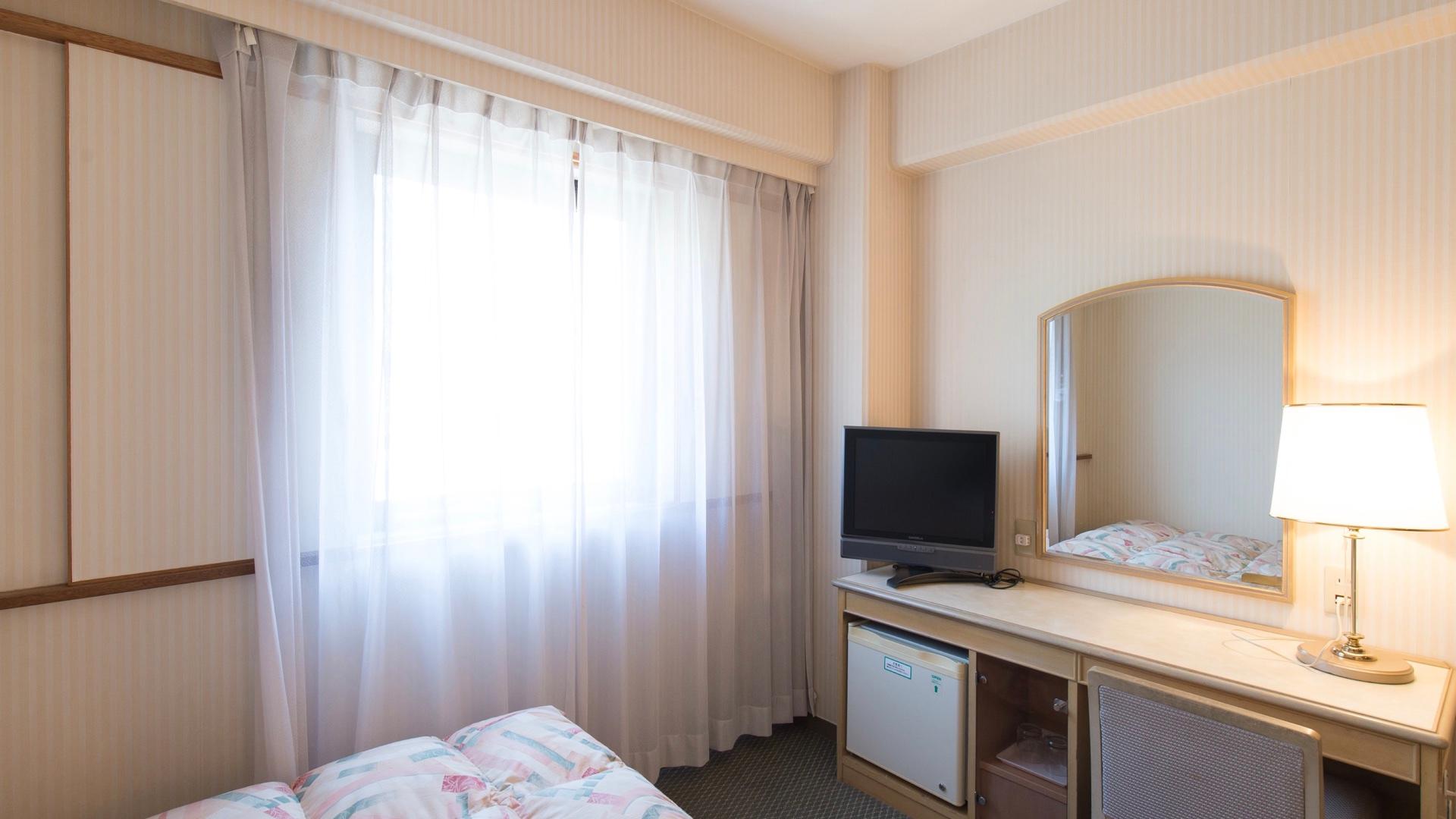 Semi Room, Standard, Semi Double Bed