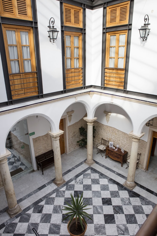 MEDINA SIDONIA 33/48