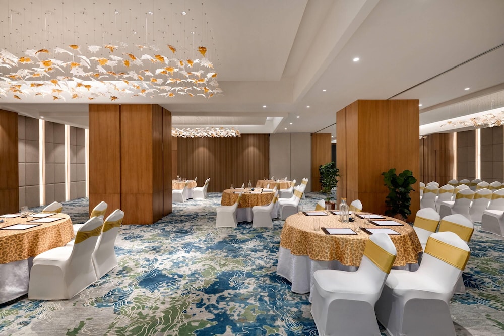 Ramada Encore by Wyndham Gurugram Dwarka Expressway 50/60