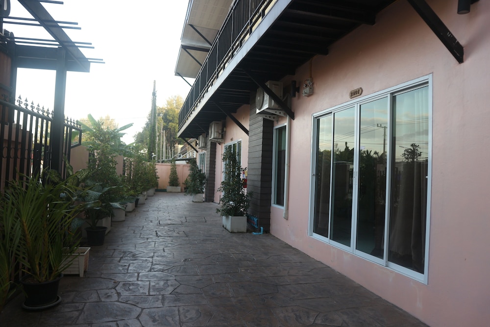 Anyavee Nammao Beach Resort 28/29