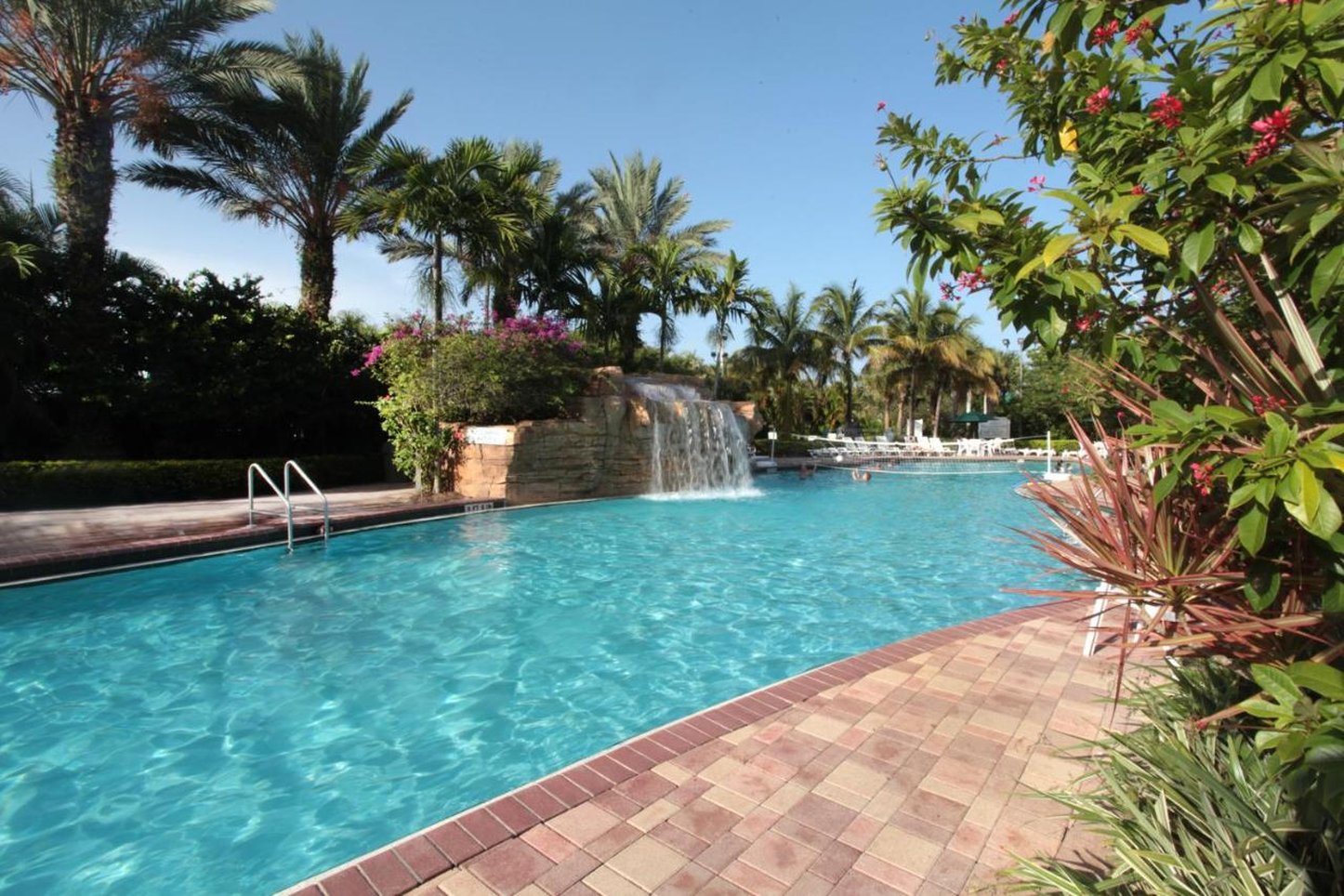 Vacation Village At Weston 77/81